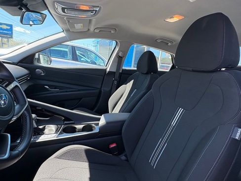 Used 2022 Hyundai Elantra SEL w/ Convenience Package image 12
