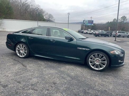 Used 2017 Jaguar XJ R-Sport image 3