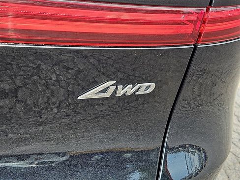 Used 2025 Genesis GV70 2.5T image 14