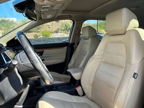Used 2017 Honda CR-V Touring image 6