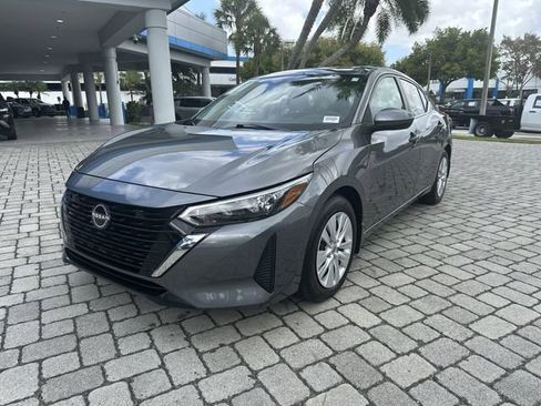 Used 2025 Nissan Sentra S FWD image 19