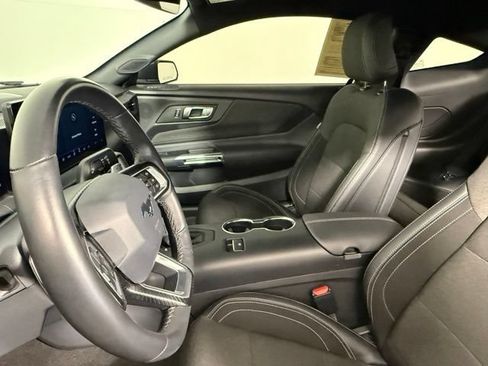 Used 2024 Ford Mustang GT RWD image 39