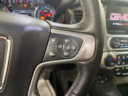Used 2018 GMC Yukon SLT w/ Premium Edition RWD image 15