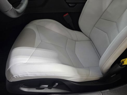 New 2026 Chevrolet Corvette Stingray image 36