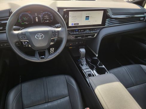 Used 2025 Toyota Camry XSE w/ Premium Package FWD image 16