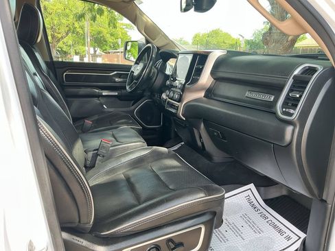 Used 2020 RAM 1500 Laramie AWD/4WD image 25