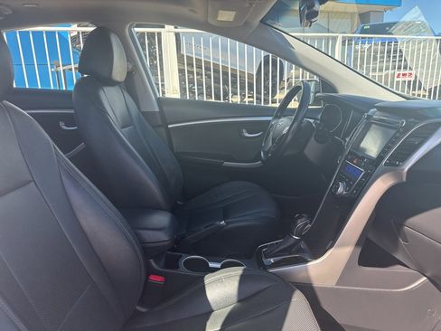 Used 2016 Hyundai Elantra GT w/ Option Group 03 image 22