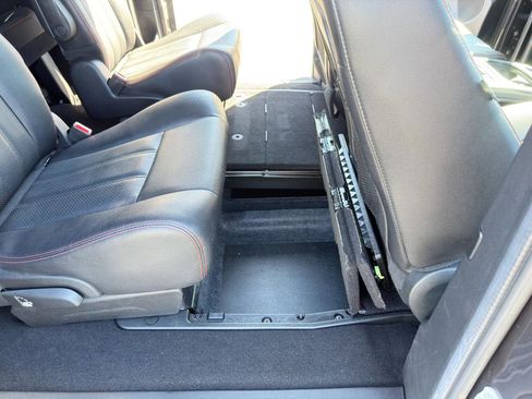 Used 2019 Dodge Grand Caravan GT w/ Safety Sphere Group FWD image 37