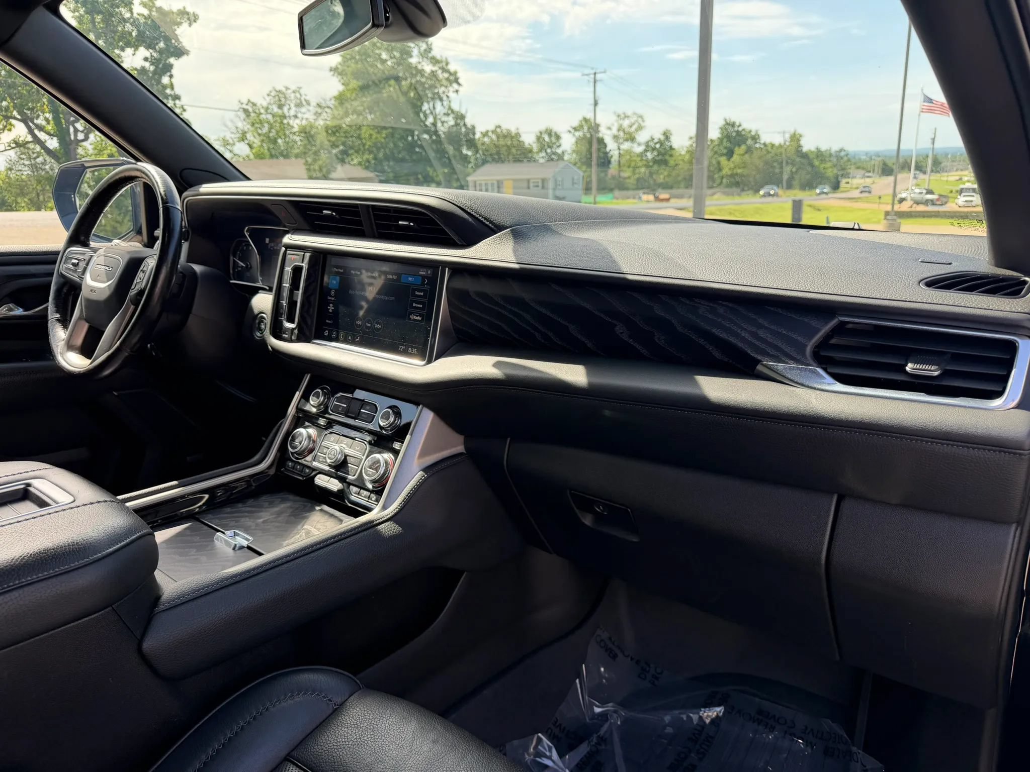 Used 2021 GMC Yukon Denali AWD/4WD image 49