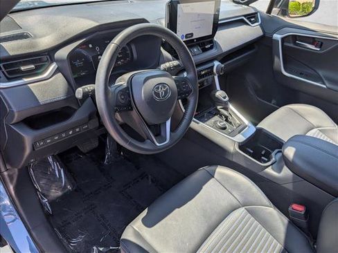 Used 2023 Toyota RAV4 XSE AWD/4WD image 10