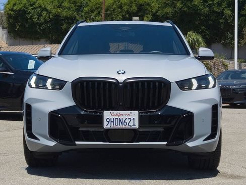 Used 2024 BMW X5 sDrive40i w/ M Sport Package RWD image 2