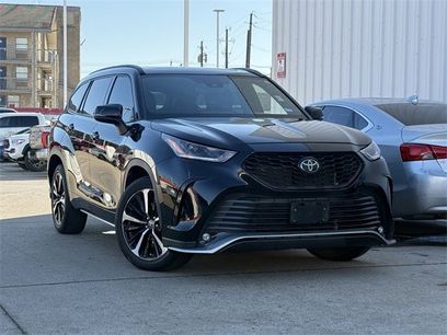 Used 2022 Toyota Highlander XSE