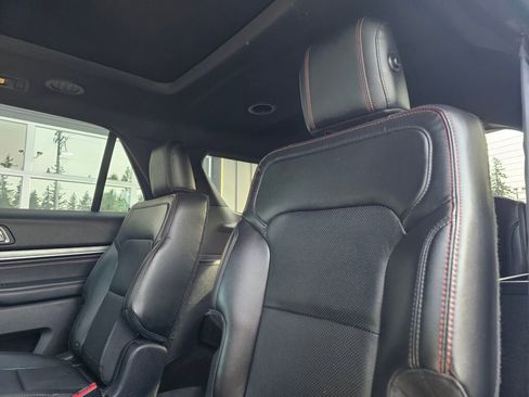Used 2017 Ford Explorer Sport AWD/4WD image 18
