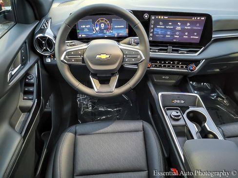 New 2026 Chevrolet Equinox LT w/ Convenience Package II image 10