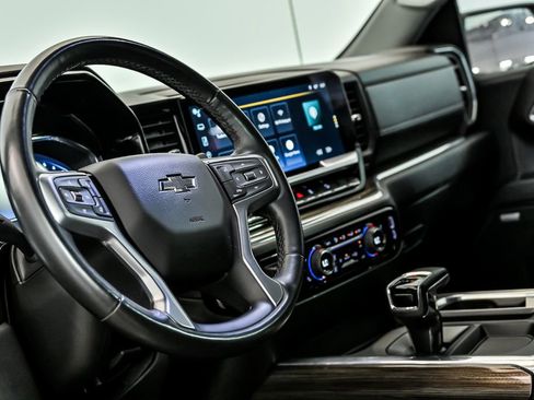 Used 2023 Chevrolet Silverado 1500 RST AWD/4WD image 16