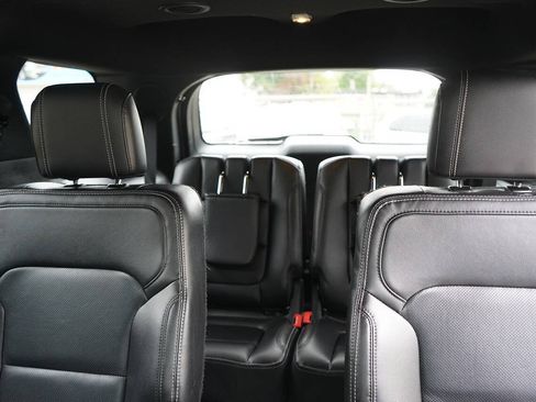 Used 2016 Ford Explorer Limited w/ Equipment Group 301A AWD/4WD image 23