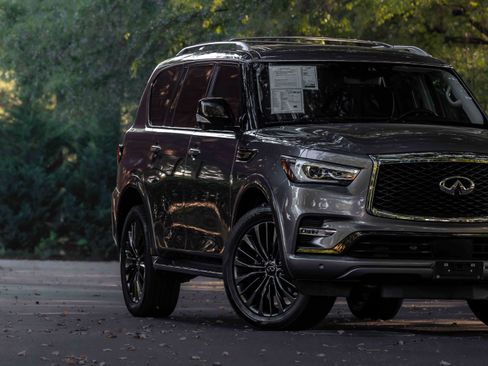 Used 2021 INFINITI QX80 Premium Select w/ All-Season Package RWD image 28