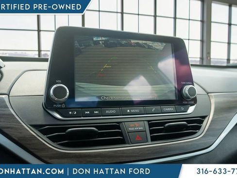 Used 2025 Nissan Altima 2.5 SV FWD image 10