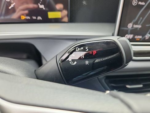 New 2026 Volkswagen Tiguan SE image 13