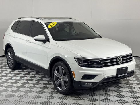Used 2018 Volkswagen Tiguan SEL Premium image 3