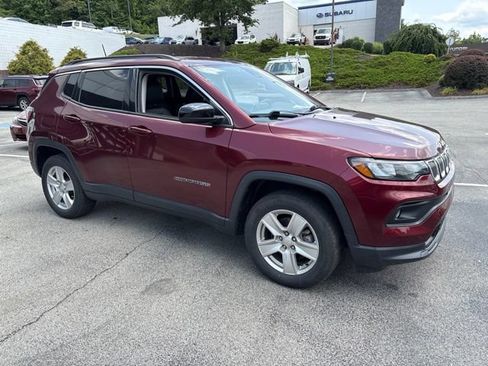 Used 2022 Jeep Compass Latitude w/ Convenience Group AWD/4WD image 7