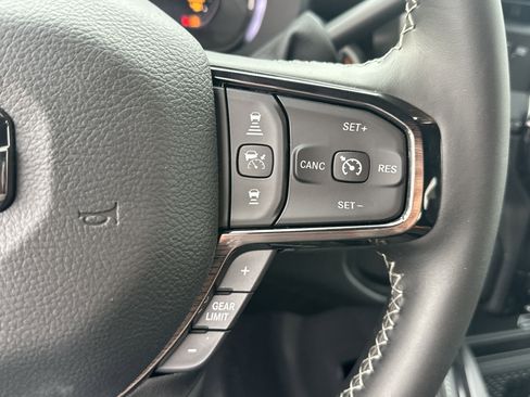 New 2026 RAM 2500 Limited AWD/4WD image 10