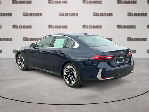 New 2026 BMW 530i xDrive image 3