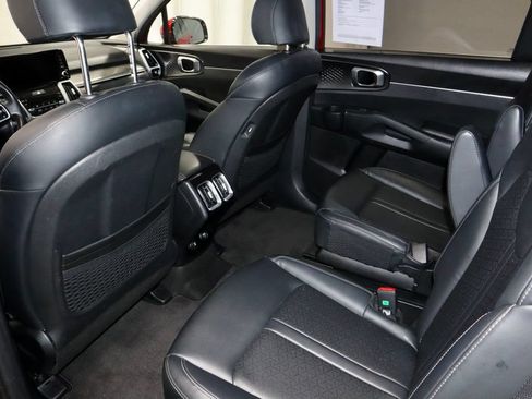 Used 2023 Kia Sorento EX AWD/4WD image 22