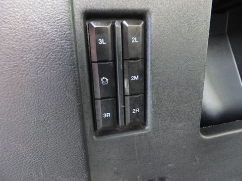 Used 2024 Ford Expedition Max XLT AWD/4WD image 17