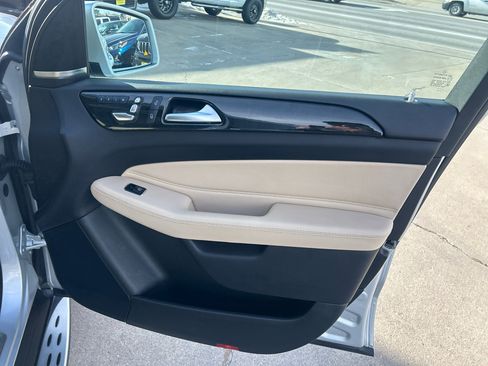 Used 2017 Mercedes-Benz GLS 450 4MATIC image 18