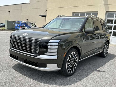 New 2026 Hyundai Palisade Calligraphy FWD image 3