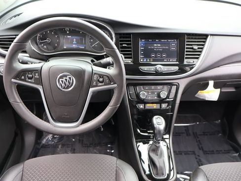 Used 2022 Buick Encore Preferred w/ Safety Package FWD image 18