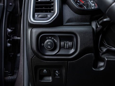 Used 2024 RAM 1500 Laramie image 21