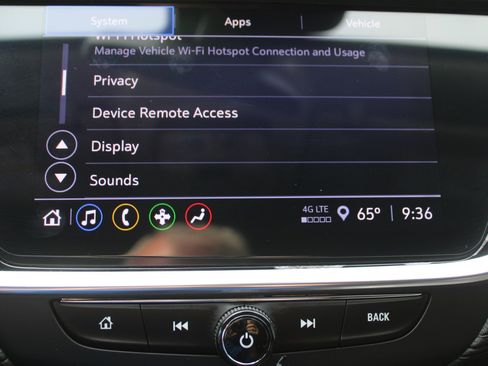 Used 2022 Buick Encore GX Select image 47