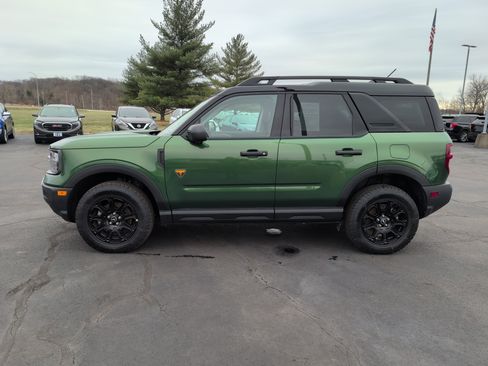 Used 2025 Ford Bronco Sport Badlands image 2