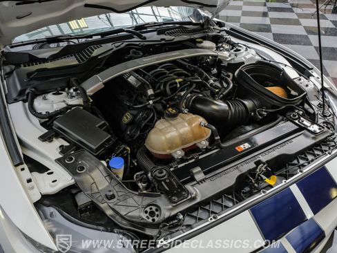 Used 2019 Ford Mustang Shelby GT350 w/ Technology Package RWD image 39