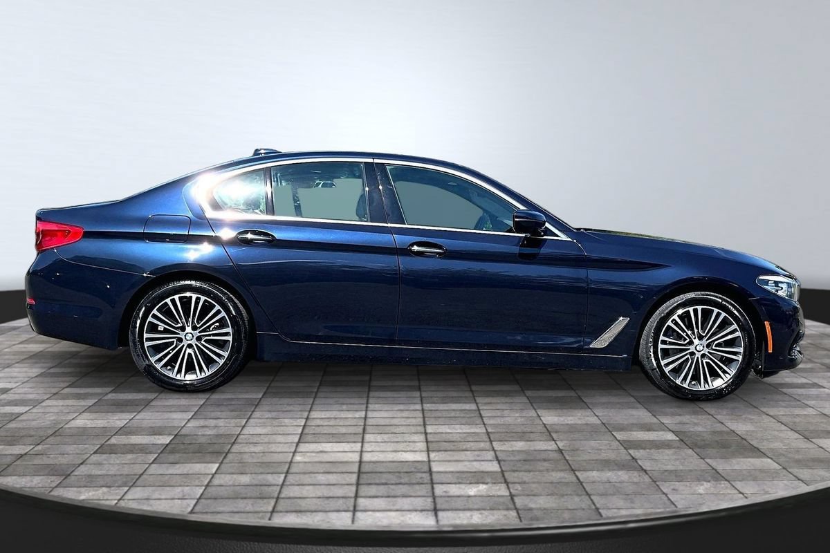 Used 2018 BMW 530i xDrive AWD/4WD image 8
