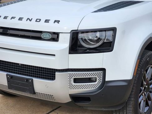 Used 2025 Land Rover Defender 110 S image 7