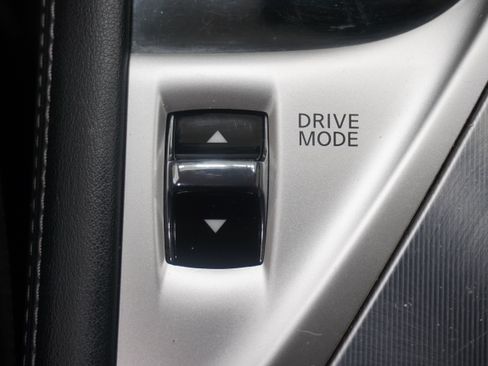 Used 2018 INFINITI Q60 3.0t Luxe RWD image 22