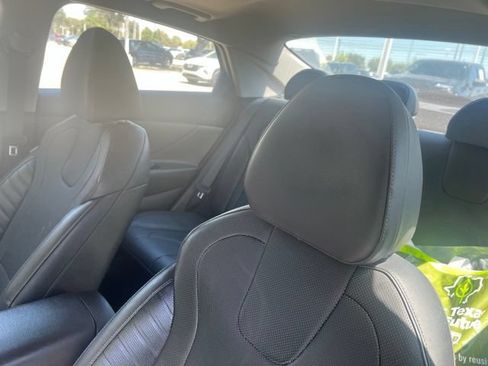 Used 2023 Hyundai Elantra Limited FWD image 8