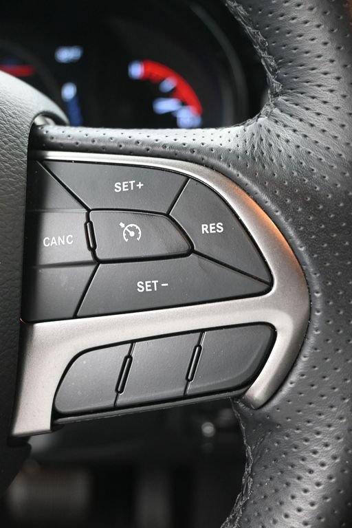 Used 2024 Dodge Durango SXT w/ Trailer Tow Group IV AWD/4WD image 19