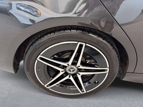 Used 2023 Mercedes-Benz C 300 4MATIC Sedan image 8