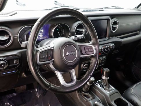 Used 2023 Jeep Wrangler Unlimited Sahara w/ Cold Weather Group image 7