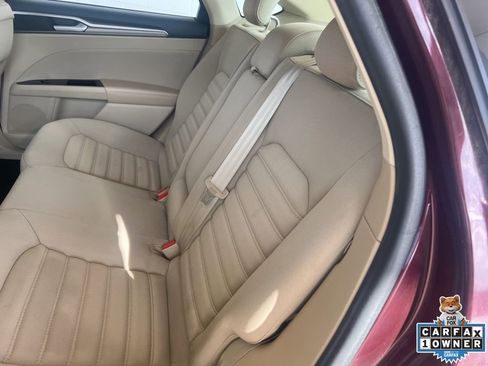 Used 2013 Ford Fusion SE image 12