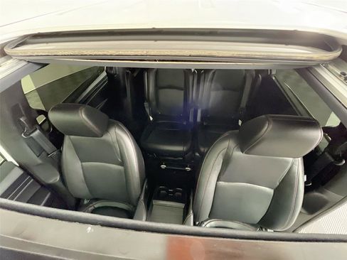 Used 2024 Honda Odyssey Sport image 12