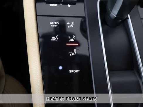 Used 2022 Porsche Macan image 8