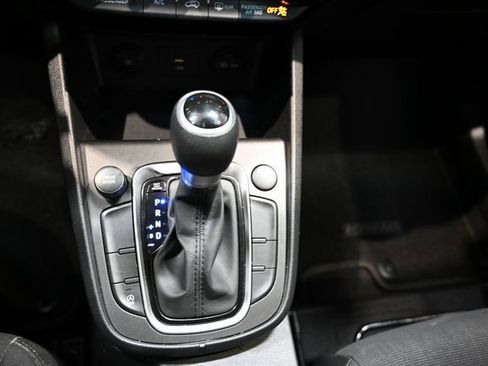 Used 2022 Hyundai Kona SEL w/ Cargo Package image 19