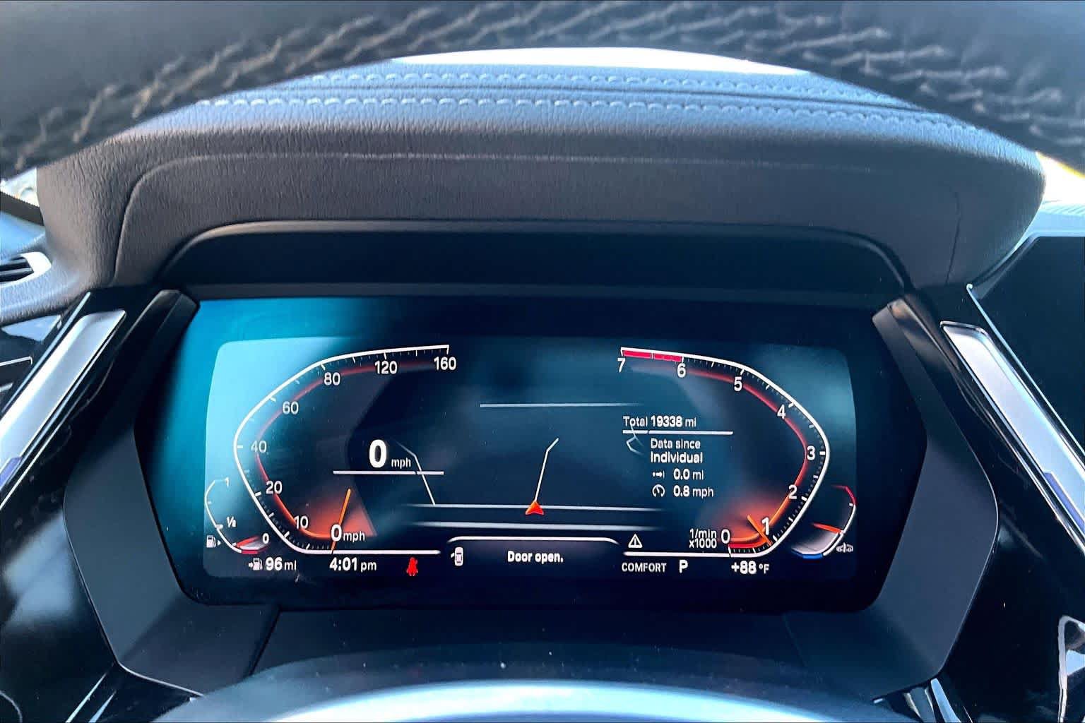 Used 2022 BMW Z4 sDrive30i w/ M Sport Package RWD image 18
