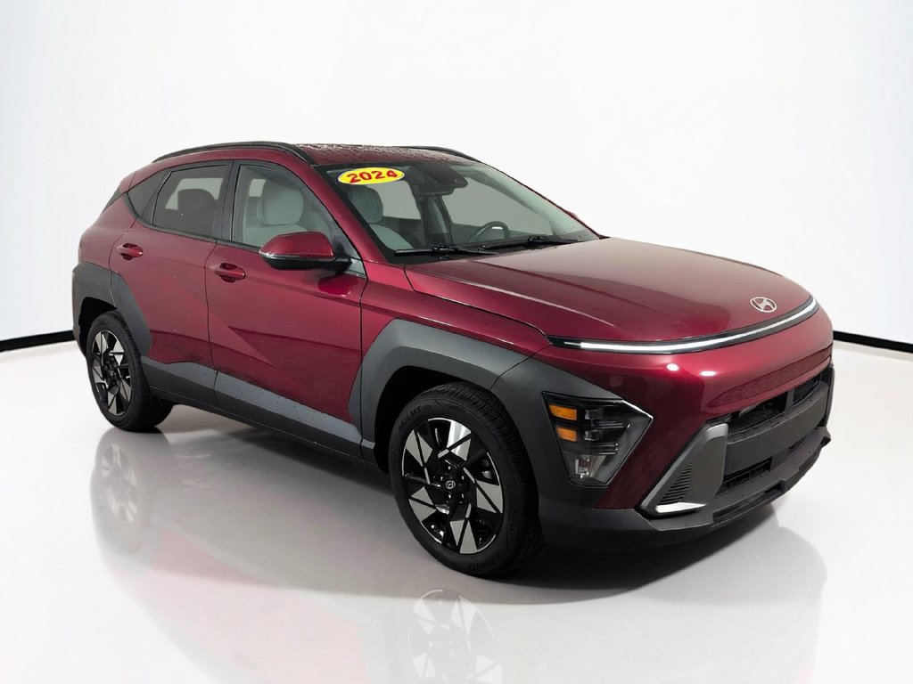 Used 2024 Hyundai Kona SEL FWD image 2
