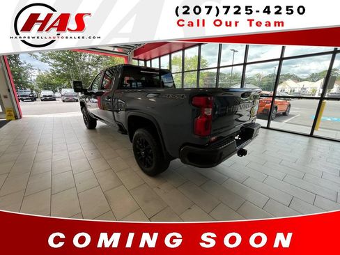 Used 2025 Chevrolet Silverado 2500 Custom w/ Custom Value Package AWD/4WD image 4